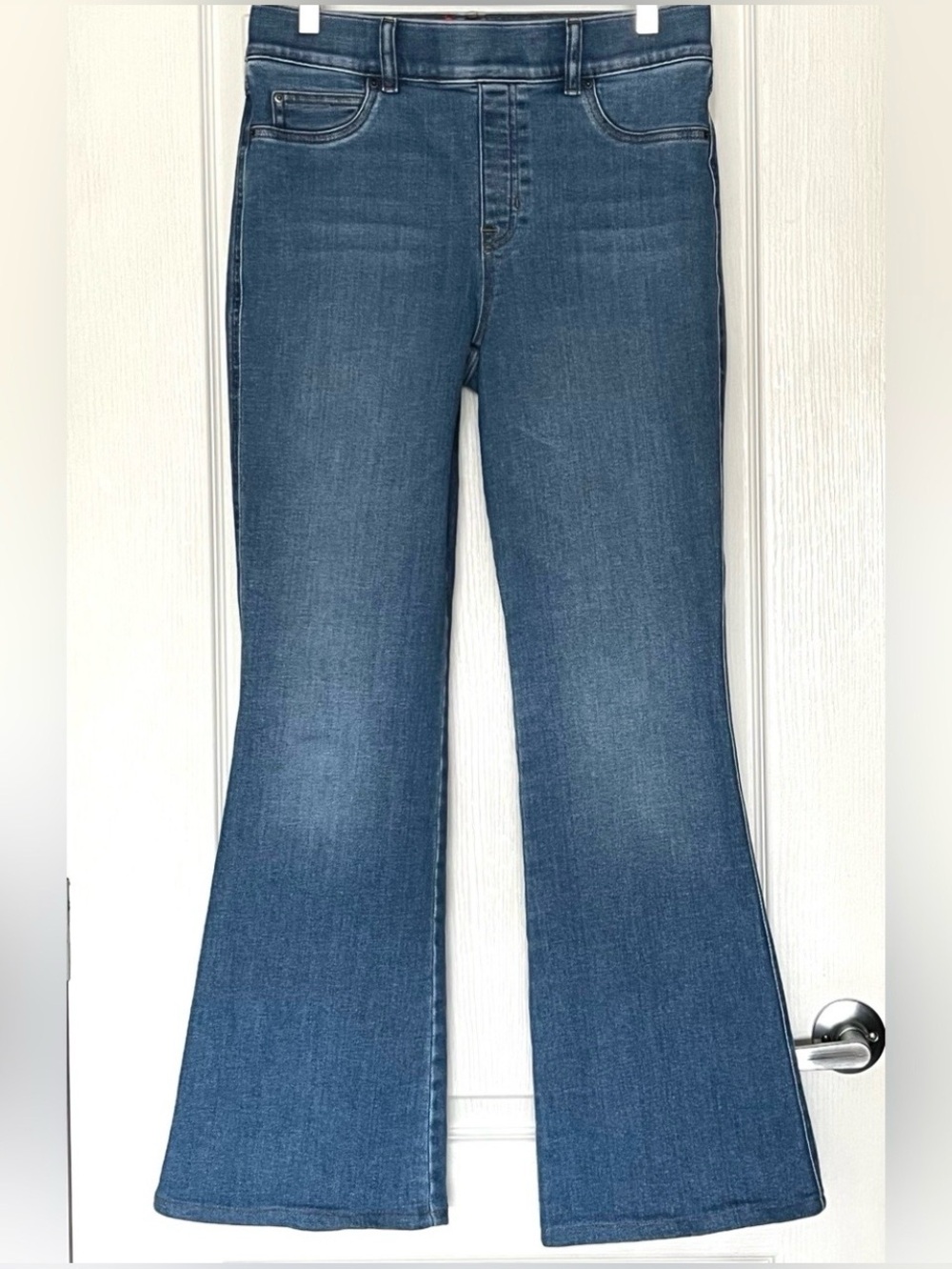 SPANX EveryWear High Rise Pull On Flare Jeans Blue Size M Shaping Denim Boho